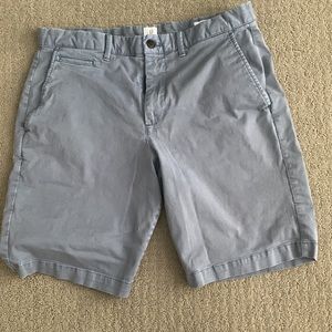Men’s Gap Flat front Blue/Gray Shorts 10” -Size 31